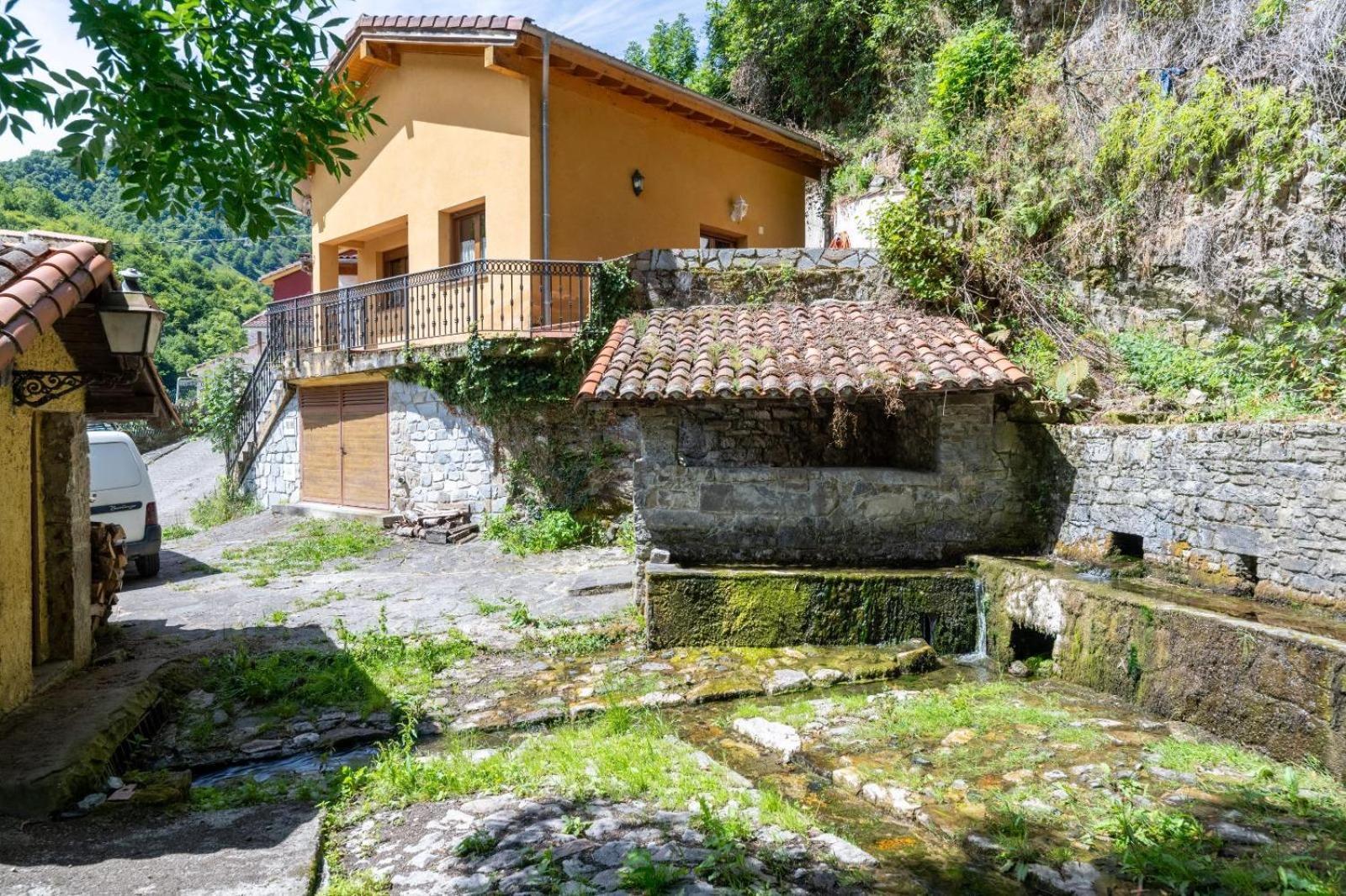 Casa En Campo De Caso Villa Exterior photo